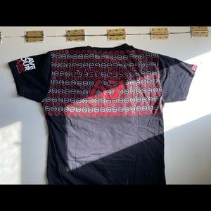 Men’s A7 bar grip teeshirt.